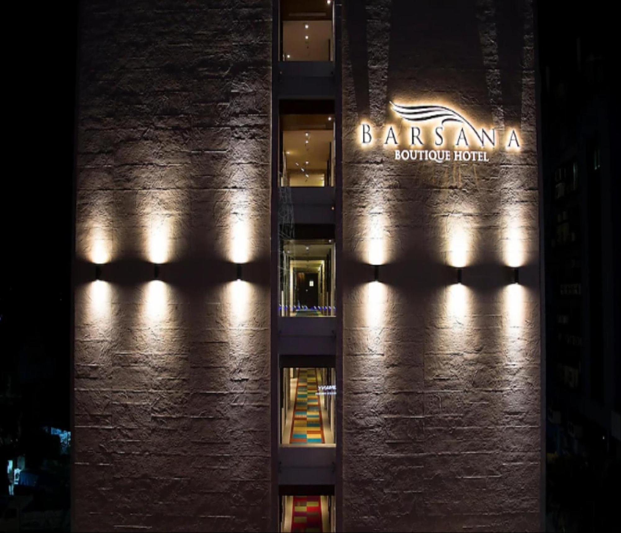 Barsana Boutique Hotel - Pure Vegetarian Колката Екстериор снимка